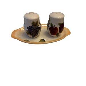 Vtg Home Interiors Sonoma Villa Fruit Salt Pepper Shaker Set With Saucer‎